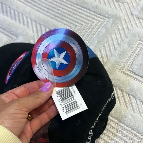 CAPTAIN AMERICA HAT - Picture 4 of 8
